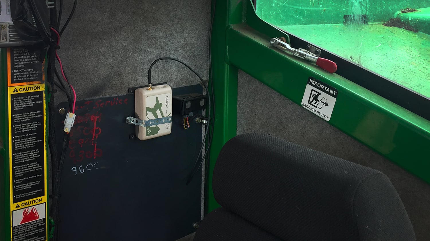 In the Field Arrow Gold GNSS Base Station with External Power Module Kit KIT EPM