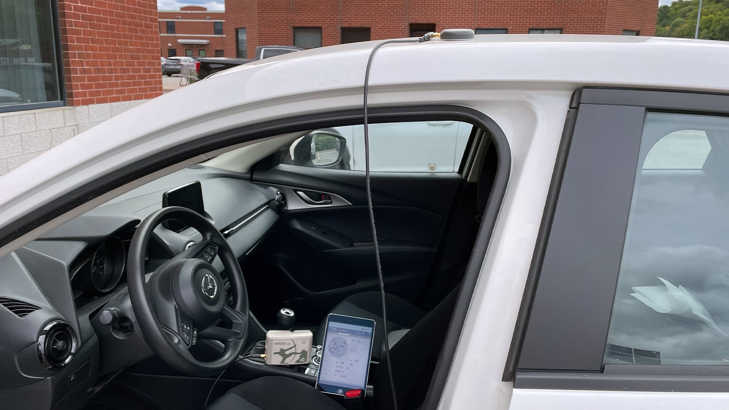 Submeter Antenna Mount Magnetic on Car Full Setup