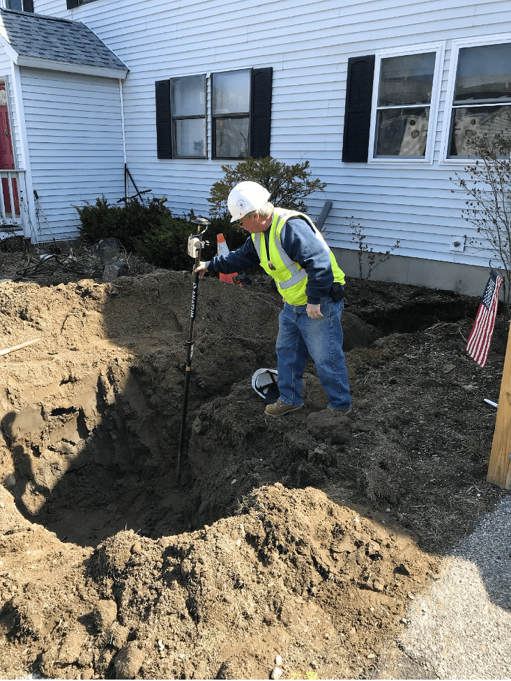 Vermont Gas 3 digging ditch