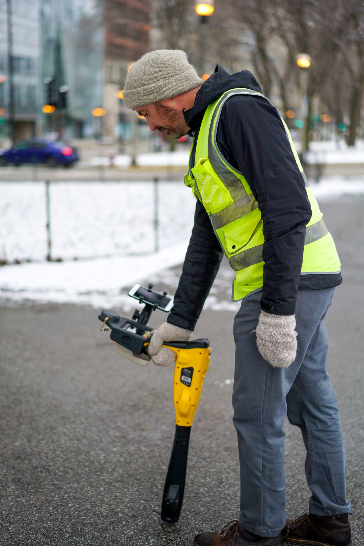 Eos Locate™ for ArcGIS Field Maps, Collector, Eos Tools Pro, underground utility mapping buried assets GPS GIS GNSS mapping Chicago