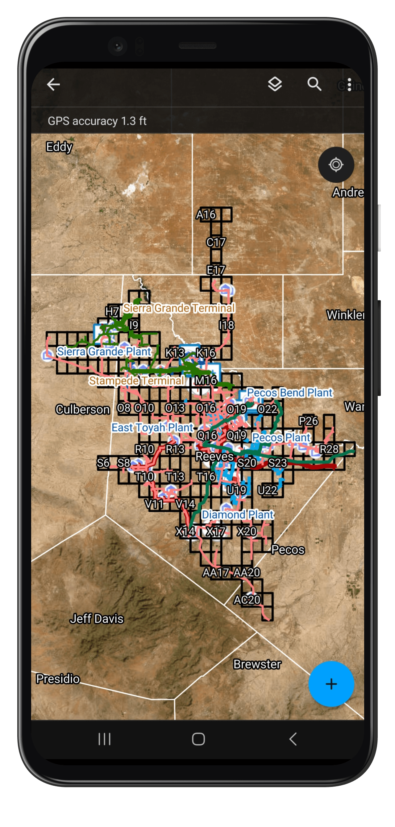 ArcGIS Field Maps screenshot shows pipeline data mapped with high accuracy from the Eos Arrow Gold GNSS receiver