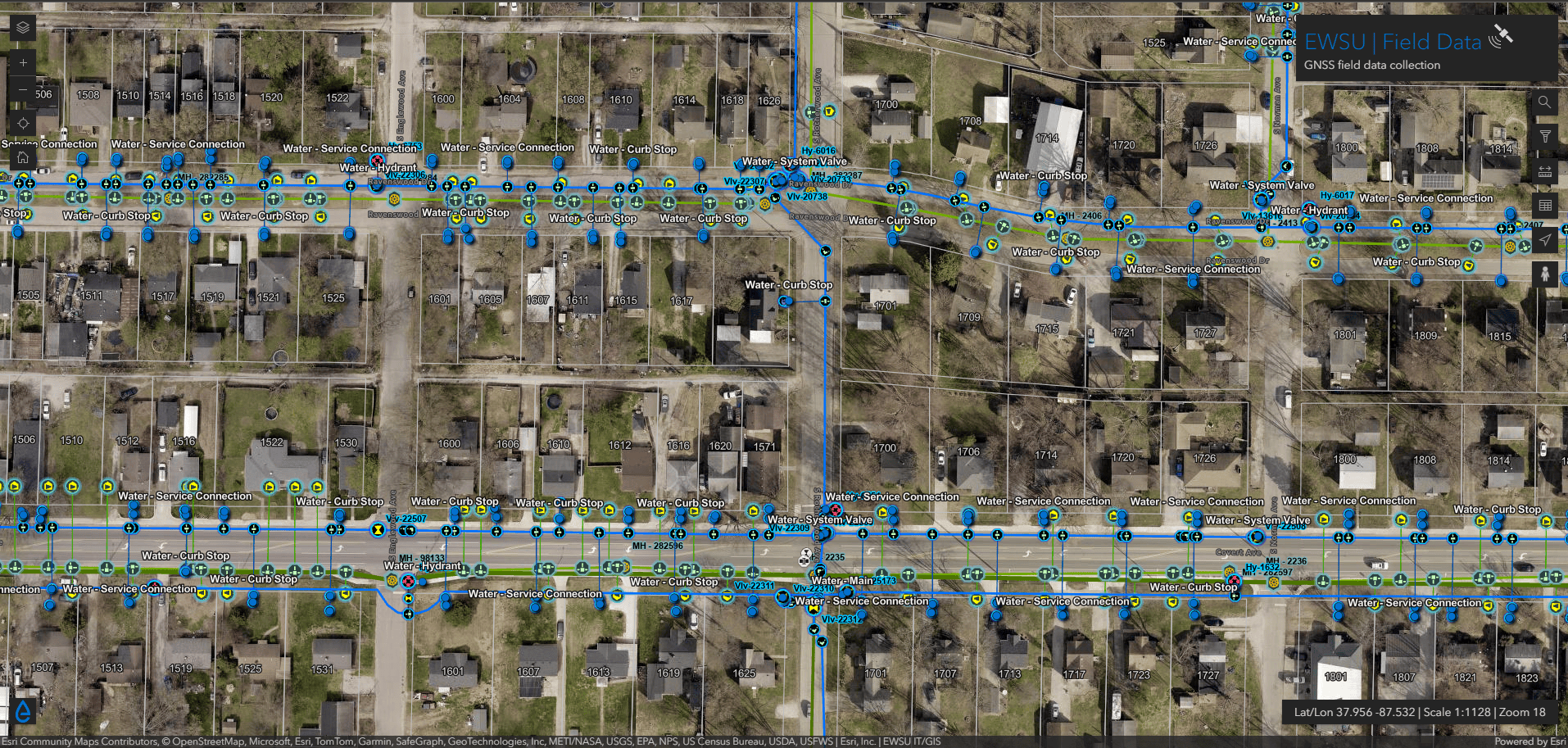 The Evansville Water and Sewer Utility Field Data map displays the locations of water assets collected with ArcGIS Field Maps and Arrow Gold GNSS receivers.