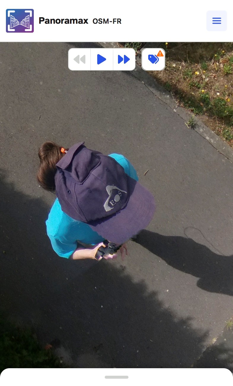 Image Panoramax 3 Chloé Girka uses Arrow 100+ GNSS receiver with RTK corrections and Panoramax with GPS Logger app on Android and 360-degree camera to build campus accessibility map