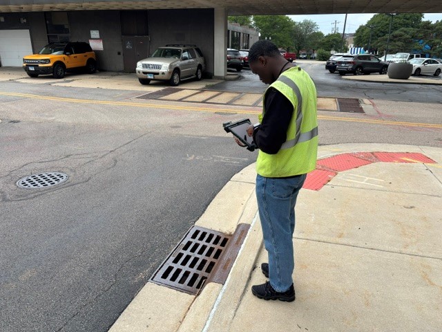 City-of-Rockford-Illinois-GPSPhoto1-1 Public Works Engineering intern Kyan Muhammed maps a stormwater drain with the Arrow Gold+ in a handheld configuration, ArcGIS Field Maps, and RTK corrections.
