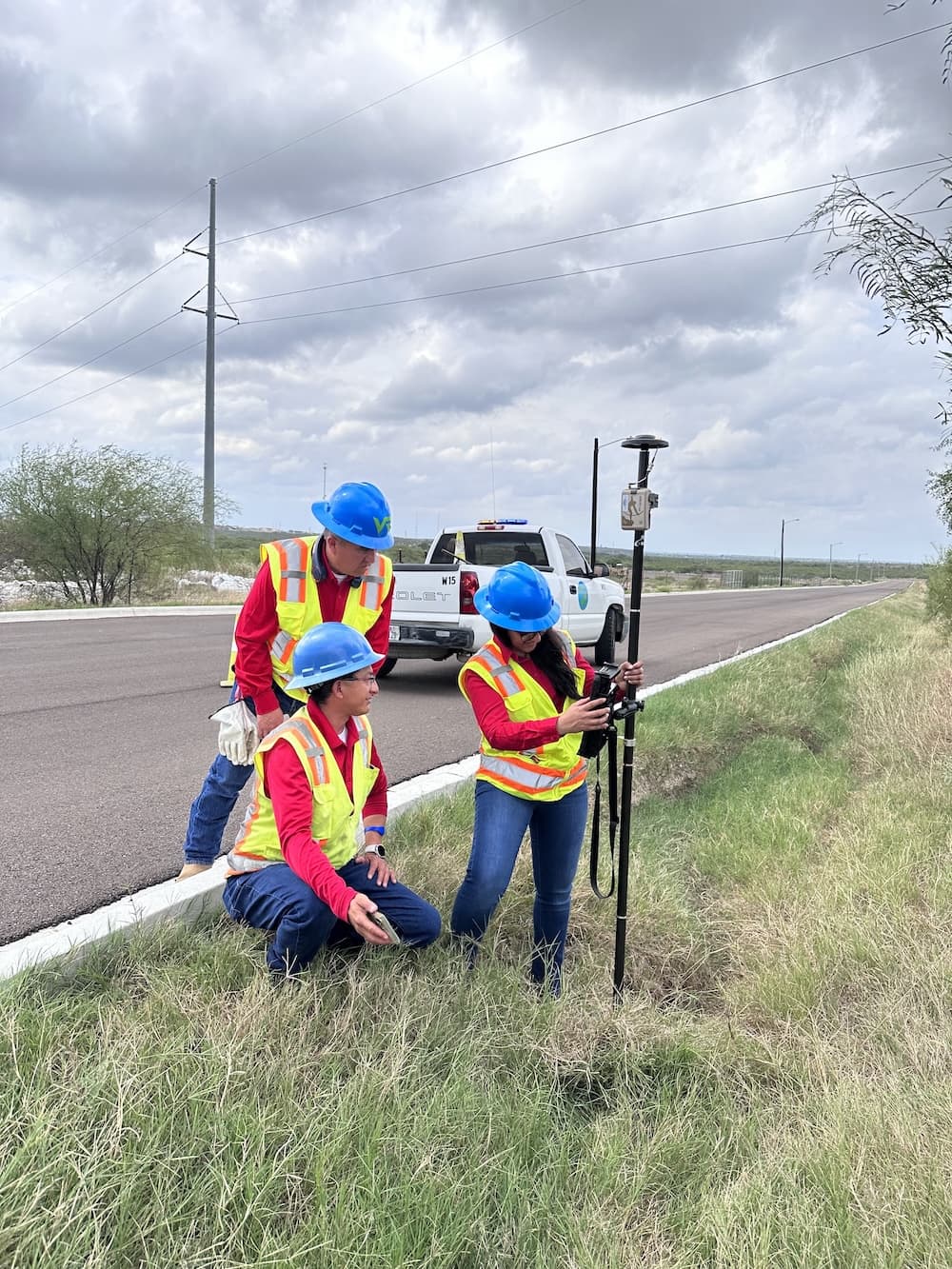 Eagle Pass Water Works System - Wendy training team EPWWS GIS Supervisor trains two GIS technicians on capturing high-accuracy data digitally in ArcGIS Field Maps.